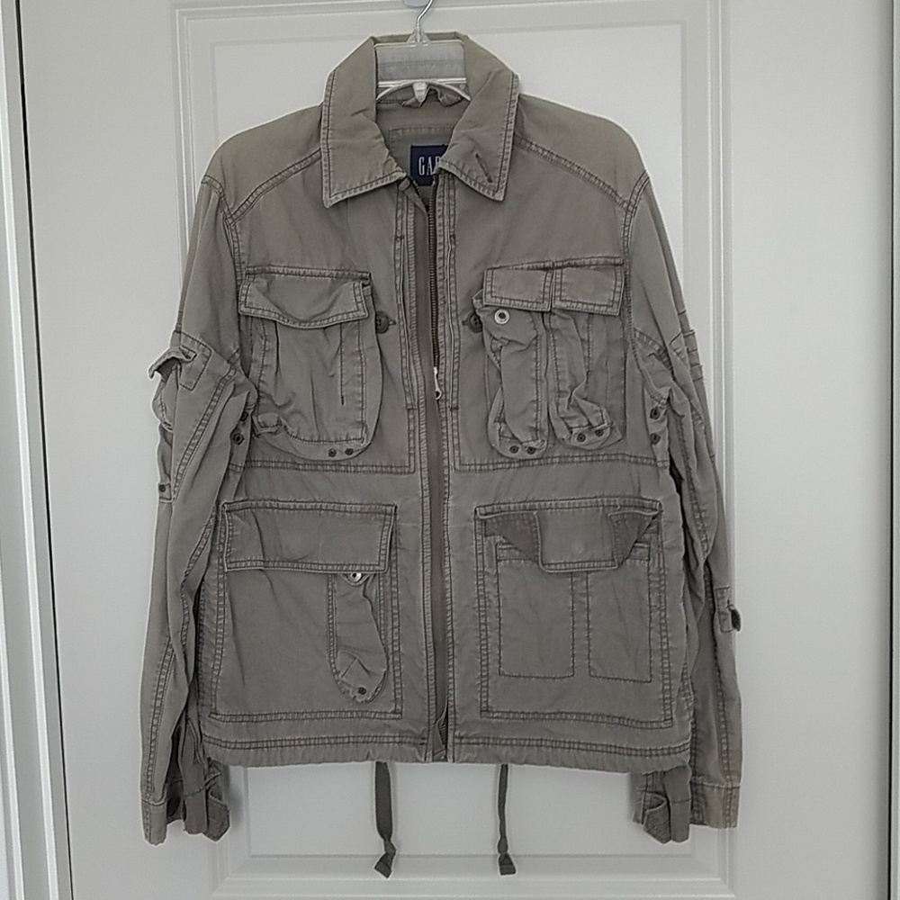 GAP men cargo jacket size small pre-loved